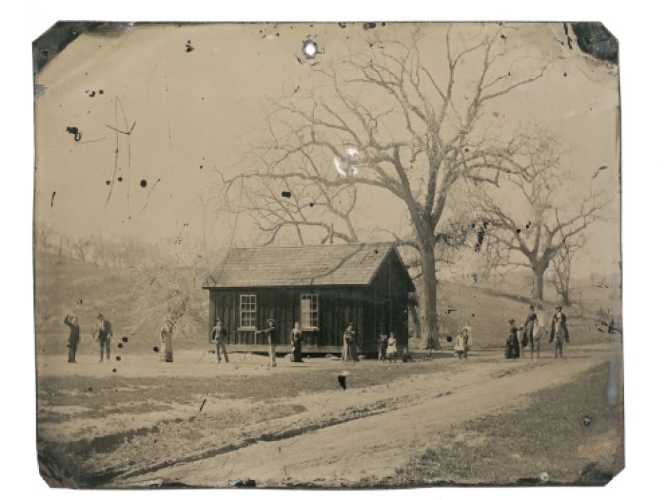 kiem duoc ca gia tai nho nhung vat tuong vo gia tri