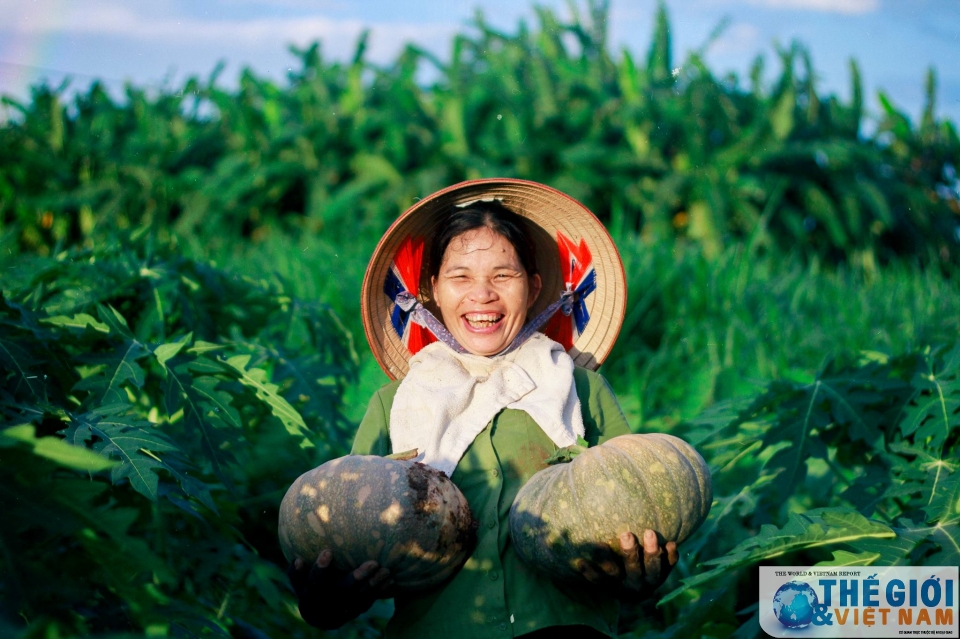 phat dong cuoc thi anh ve phu nu nong thon va phat trien ben vung