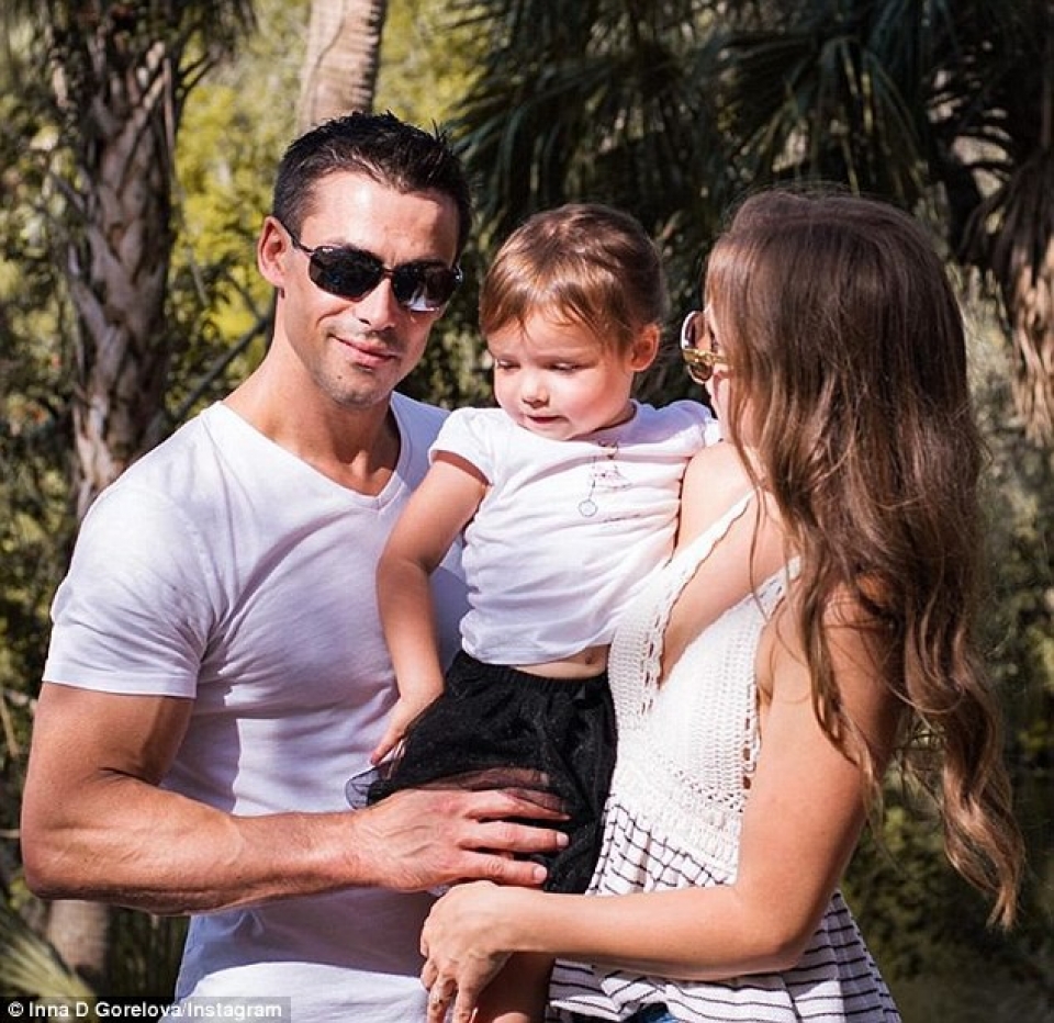 bang hoang nghe si xiec thiet mang sau cu nga kinh hoang