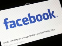 apple va samsung bi phat nang vi co tinh lam cham dien thoai cu