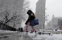 Mỹ: Cuộc sống người dân hỗn loạn do bão tuyết liên tiếp đổ bộ