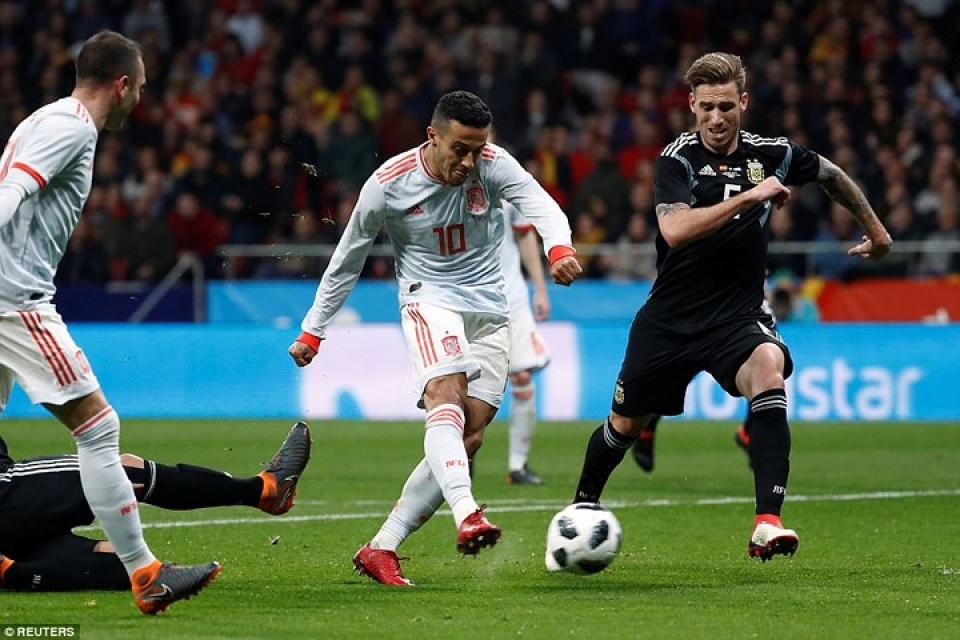 5 dieu bat ngo kho tin o loat tran giao huu quoc te giua tuan qua