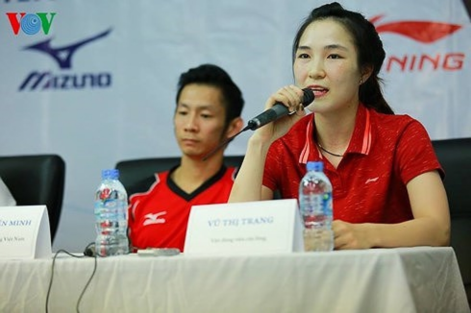 tay vot tien minh va vu thi trang vang khoi top 50 the gioi