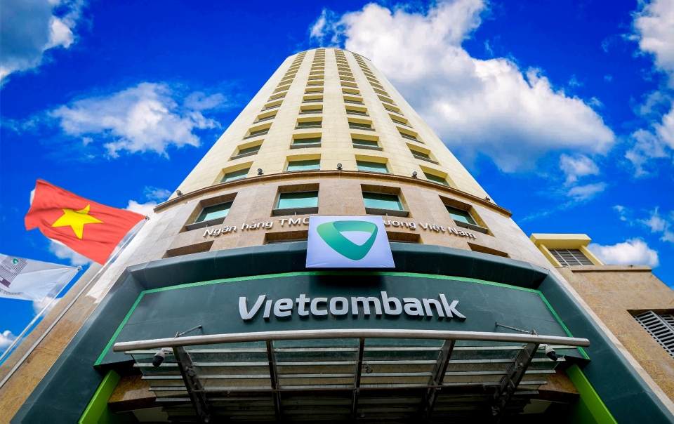 vietcombank khang dinh vi the dan dau vung vang de hoi nhap