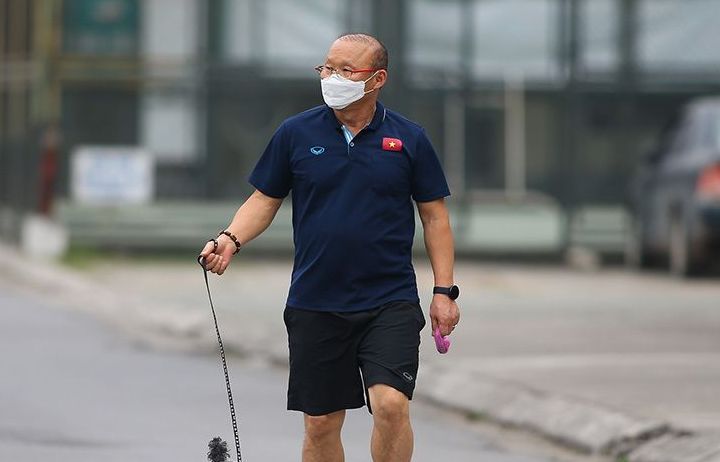 vleague don lich thay park roi canh ngoi choi