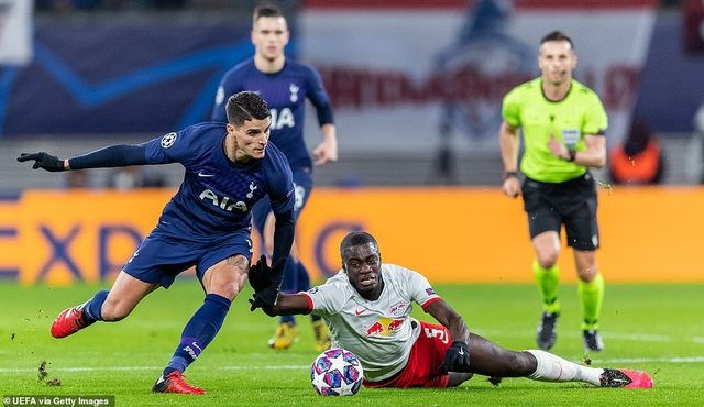 nhung khoanh khac tottenham chia tay champions league day cay dang