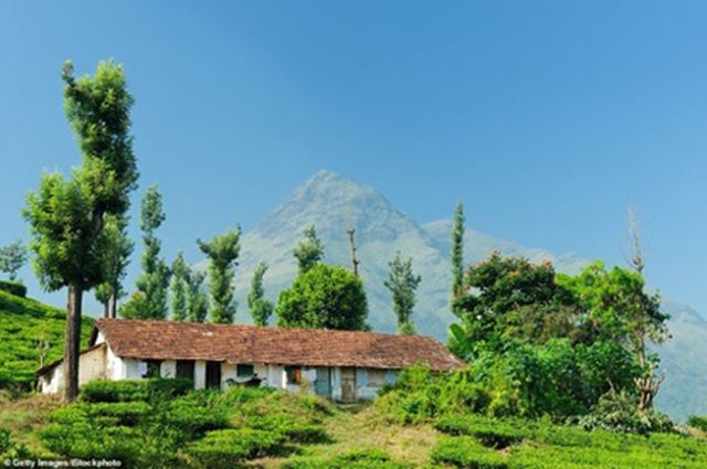 nhung chuyen du lich cham hap dan ngam the gioi luot qua buoc chan minh