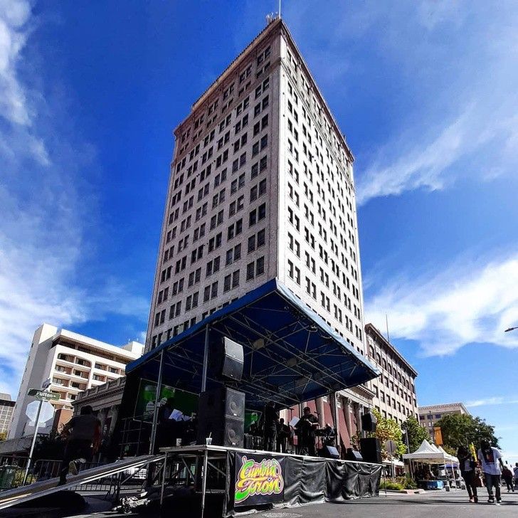 hoa mat voi nhung hinh anh trung hop kho tin trong cuoc song