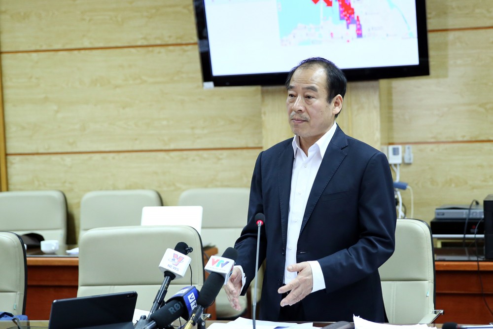 Chuyên gia lý giải việc có "hộ chiếu vaccine" Covid-19 vẫn phải tuân thủ cách ly