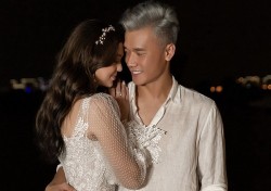 Chuyện tình thủ môn Bùi Tiến Dũng và bạn gái siêu mẫu người Ukraine