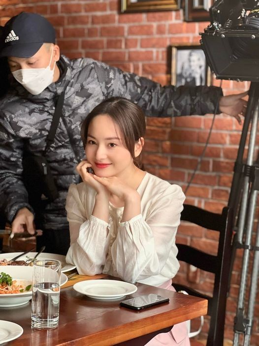 Dàn diễn viên chia sẻ ảnh hậu trường quay 'Thương ngày nắng về' phần 2