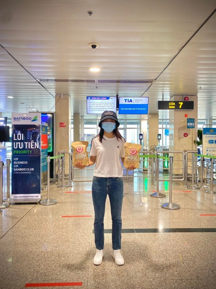 Nữ tiền đạo Huỳnh Nhu và HLV Mai Đức Chung tâm sự ngày 8/3