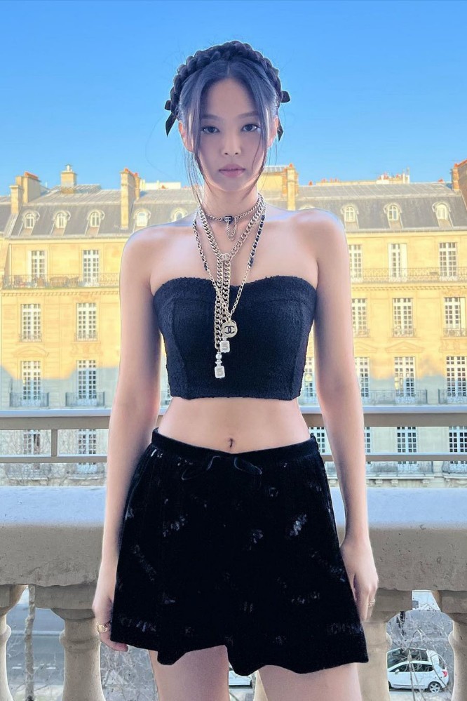 Paris Fashion Week: Jennie Blackpink dự show Chanel