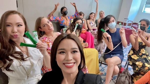 Hoa hậu Đỗ Thị Hà kể chuyện đi cấy ở Miss World 2021