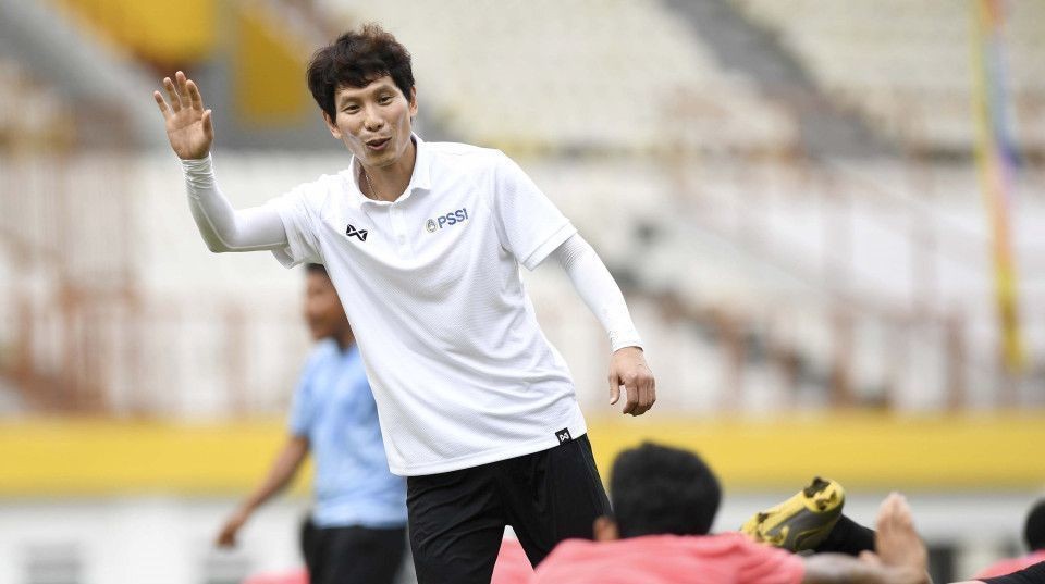 HLV Gong Oh Kyun chính thức ra mắt U23 Việt Nam tại Dubai Cup 2022