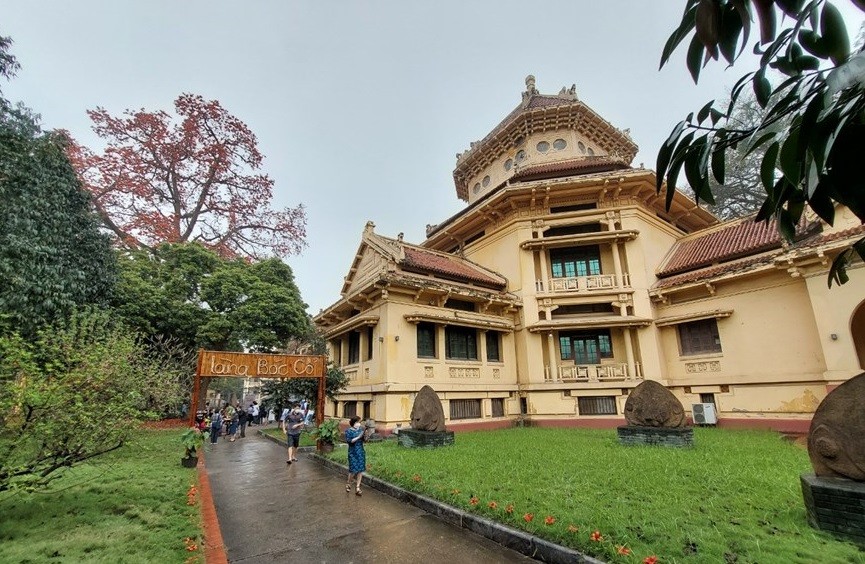 Dự báo thời tiết đêm nay và ngày mai (21-22/3): Bắc Bộ sáng sương mù, chiều tối mưa rào và dông; Trung Bộ, Tây Nguyên, Nam Bộ ngày nắng