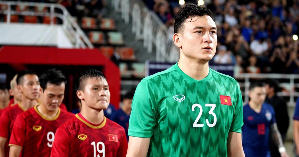 Vietnam vs Japan match: Teacher Park calls goalkeeper Dang Van Lam back to the team