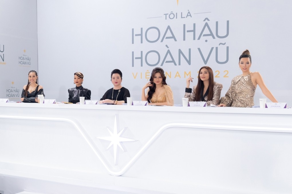 Sau sơ khải hai miền, ban giám khảo Hoa hậu Hoàn vũ Việt Nam 2022 chọn top 70 thí sinh bước vào vòng tiếp theo. Họ sẽ trải qua một tháng ghi hình các hoạt động truyền hình thực tế.