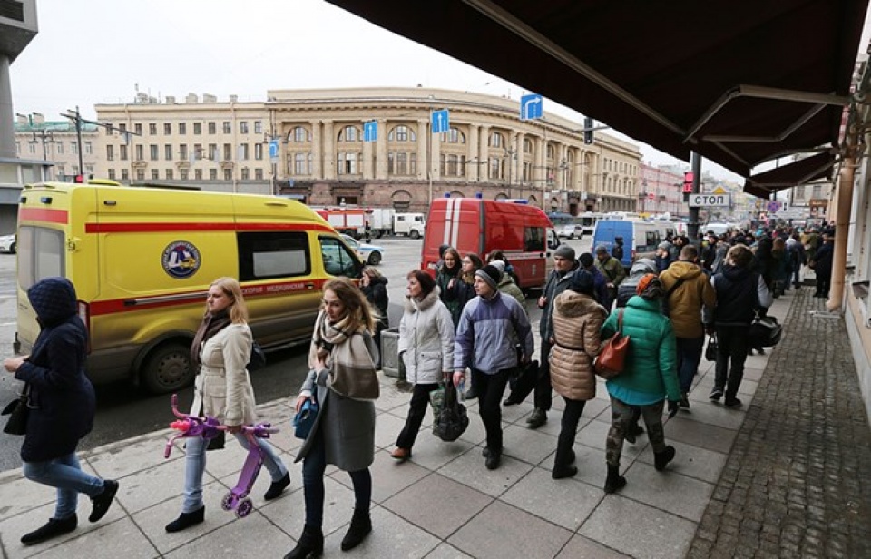 he thong tau dien ngam saint petersburg noi lai mot phan hoat dong