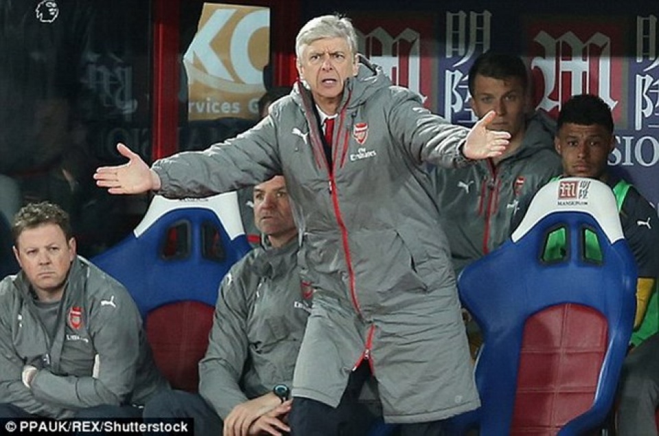 arsenal trai qua chuoi tran that bai nhat lich su ke tu nam 1929