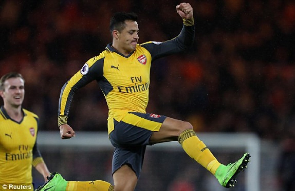 toan canh tran thang nhoc nhan cua arsenal truoc middlesbrough