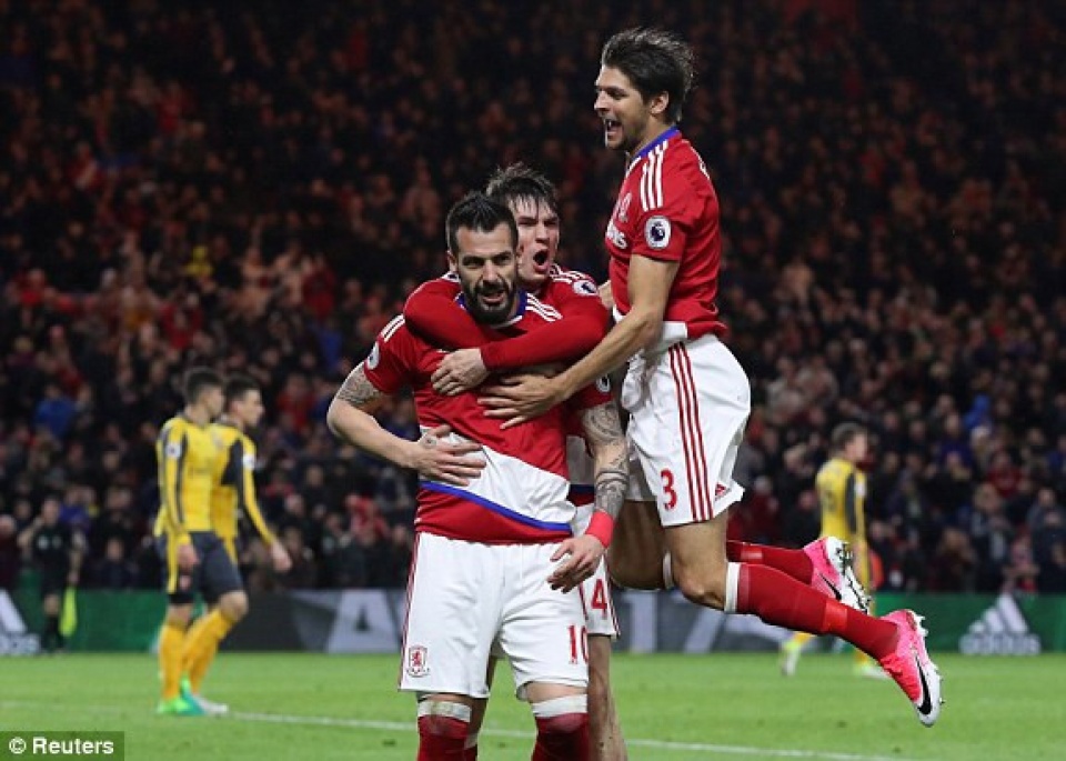 toan canh tran thang nhoc nhan cua arsenal truoc middlesbrough