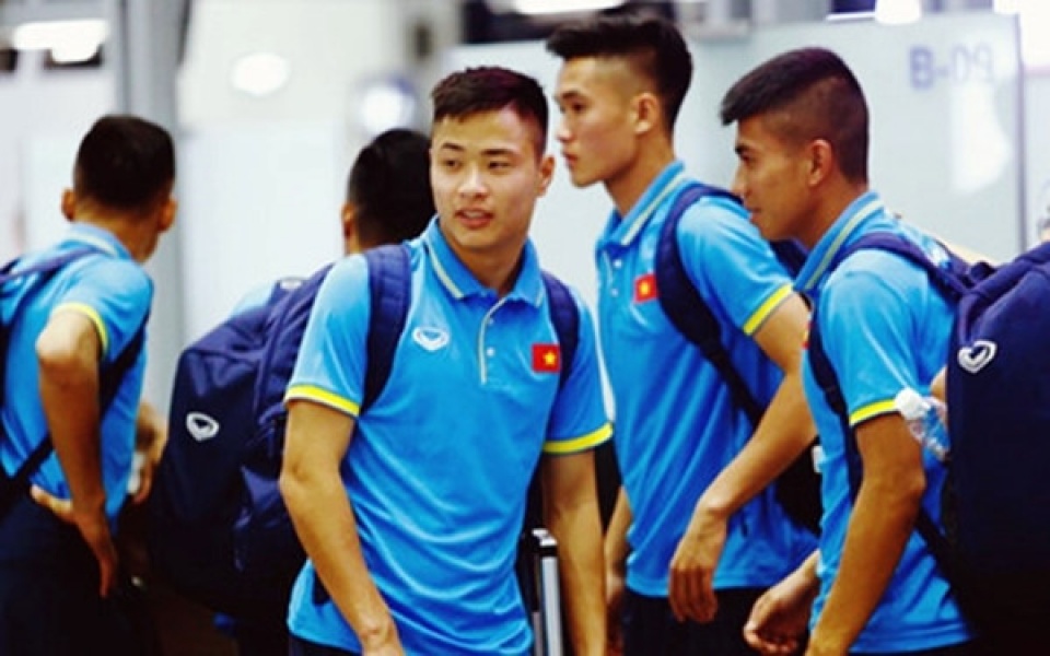 u20 viet nam tap luyen tich cuc o buoi tap dau tien tai duc