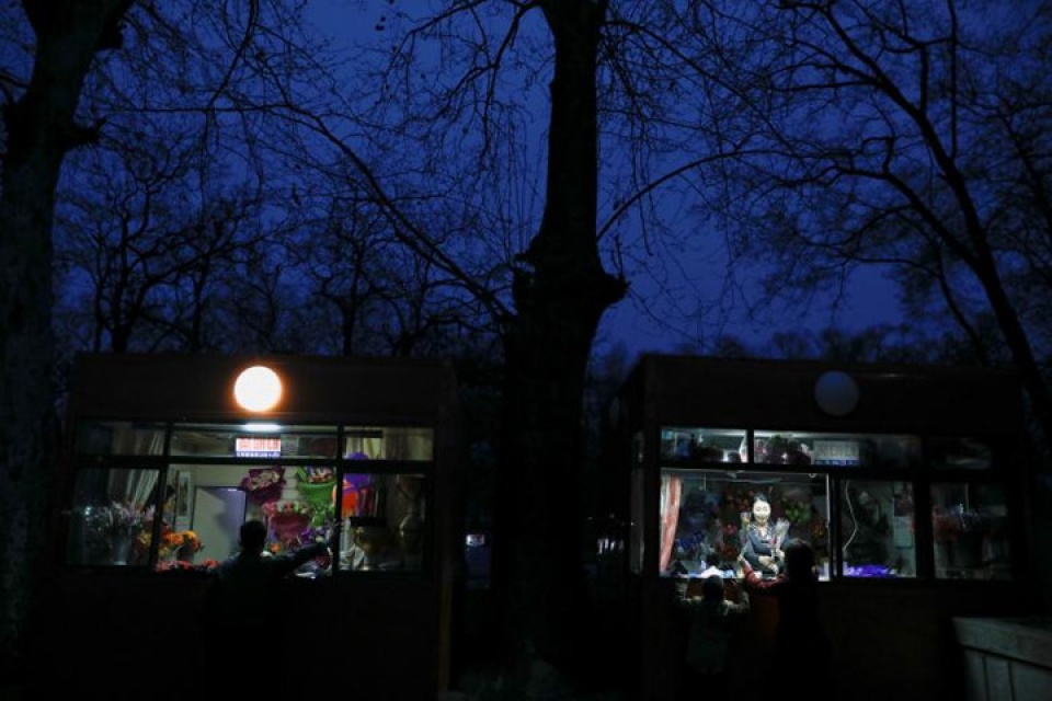 cuoc song o trieu tien giua luc cang thang gia tang