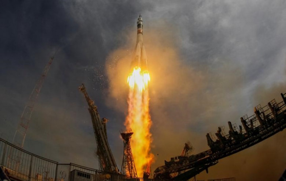 tau vu tru soyuz ms 04 roi be phong huong toi tram iss