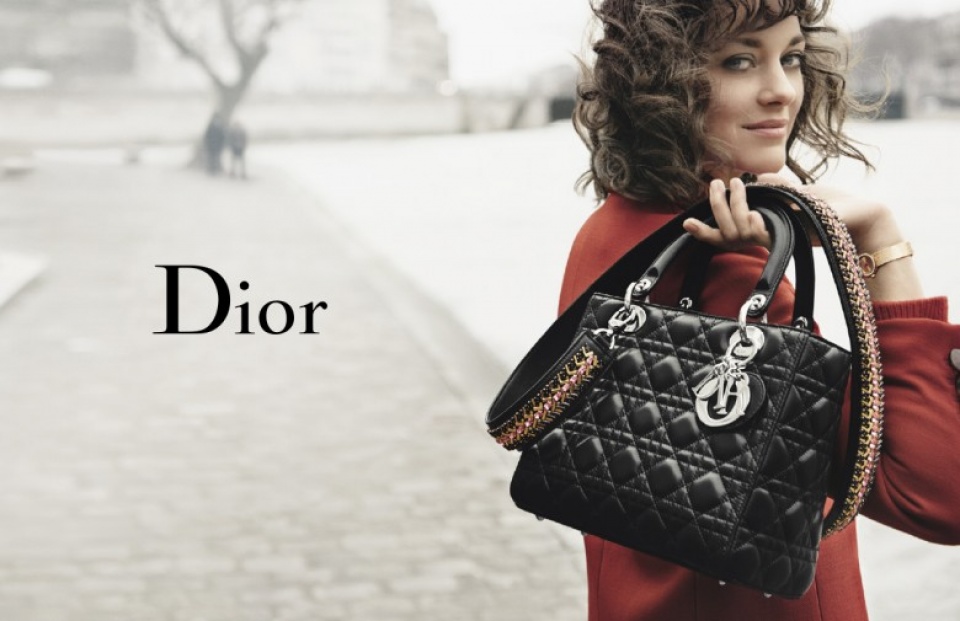 dior chinh thuc bi louis vuitton mua lai voi gia 13 ty usd