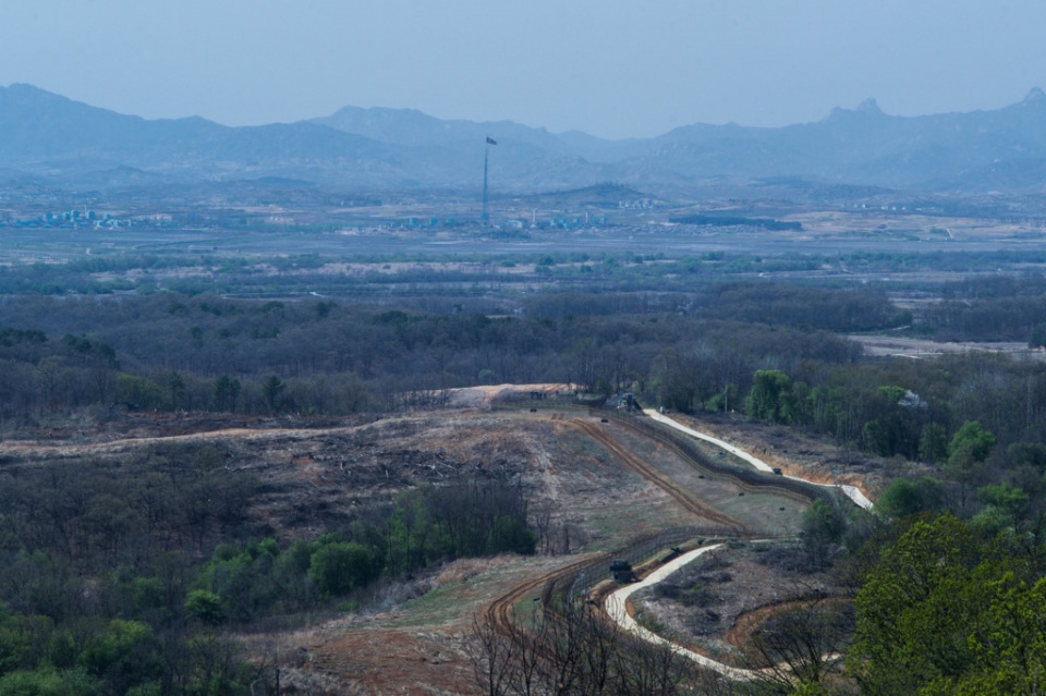 nguoi han quoc qua ban de lo ve chien tranh voi trieu tien