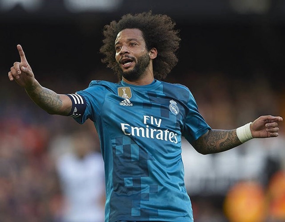 doi hinh ket hop real va juventus noi khiep so cua troi au