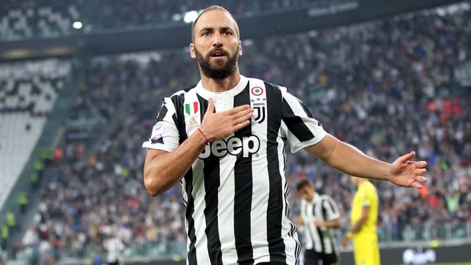 doi hinh ket hop real va juventus noi khiep so cua troi au