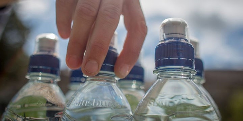 tiet lo 10 bi kip du lich cua tiep vien hang khong