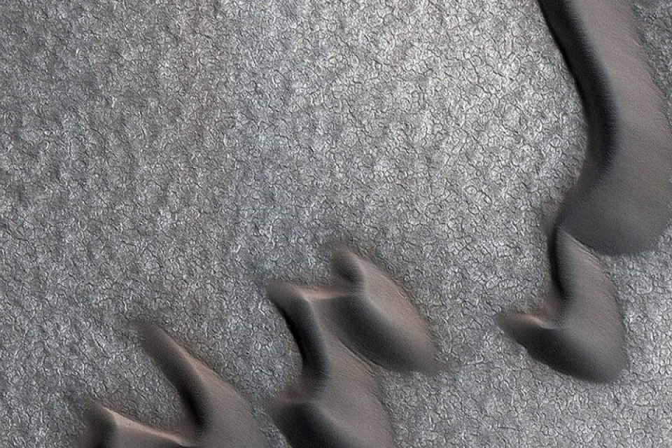 ngo ngang truoc ve dep cua vu tru bao la