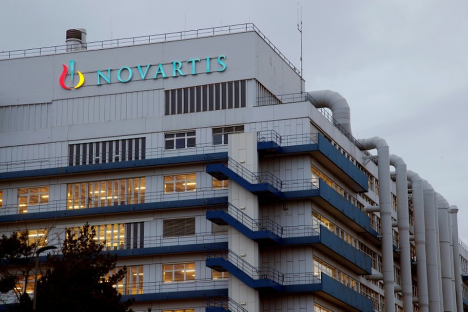 novartis mua lai hang avexis de thuc day nghien cuu lieu phap gene