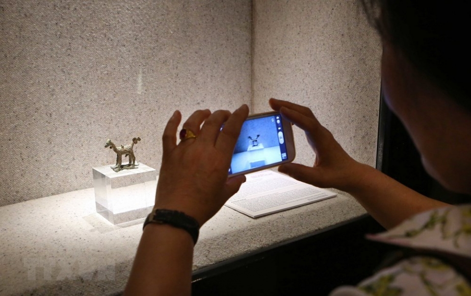 tro ve qua khu hang nghin nam voi cac bau vat khao co hoc viet nam