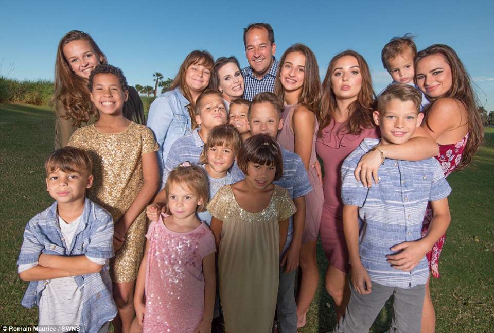 my ba me 40 tuoi co 16 nguoi con