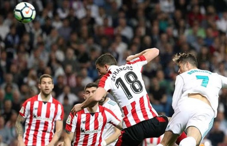 Ronaldo lập công, Real Madrid thoát thua ngay trên sân nhà