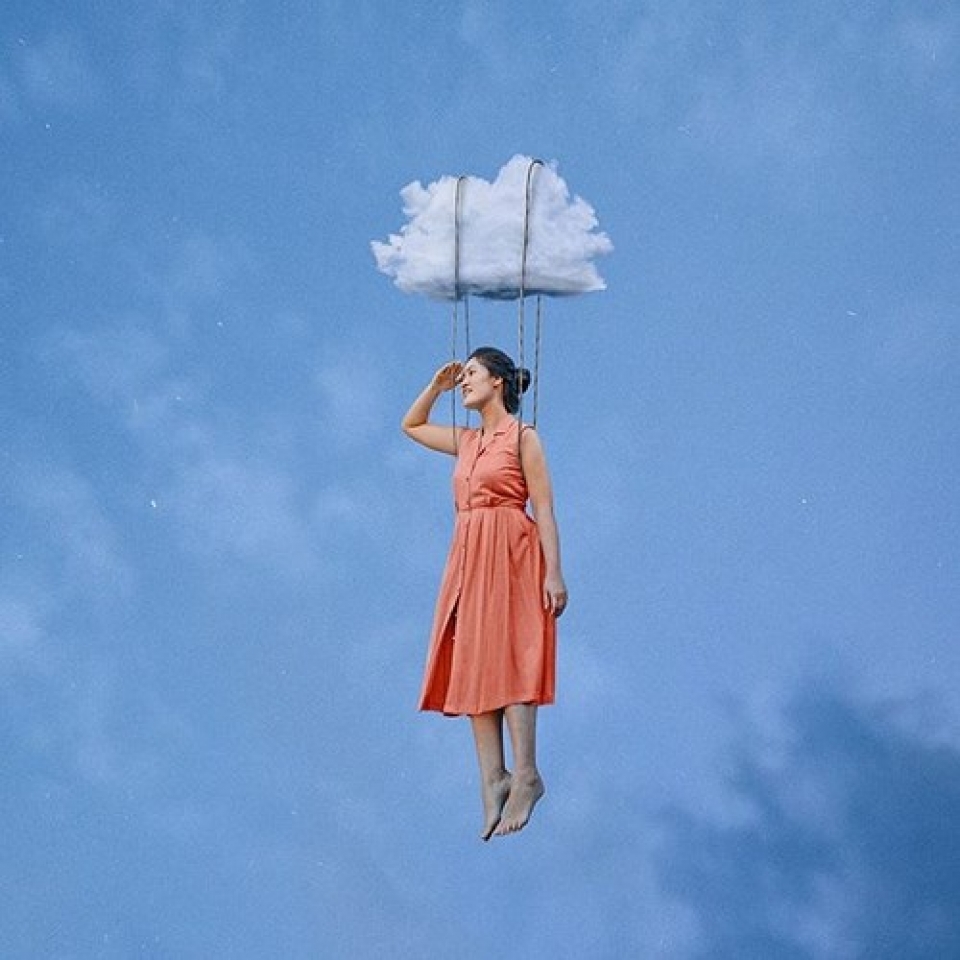 ngo ngang truoc nhung buc anh sieu sang tao nho phep mau photoshop