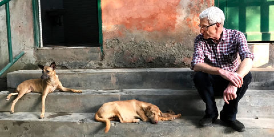 hy huu mc suyt mat mang vi bat can khi ghi hinh