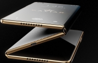 samsung gioi thieu smartphone man hinh gap phien ban moi