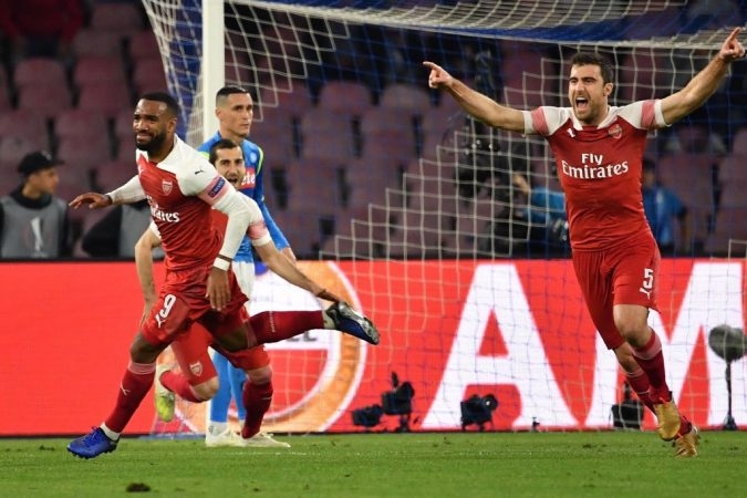 arsenal loai napoli chelsea di tiep trong tran cau 7 ban thang