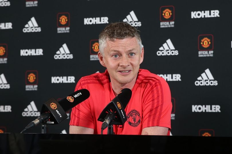 Trận derby thành Manchester: Canh bạc tất tay giữa hai "ông lớn" tran derby thanh manchester canh bac tat tay giua hai ong lon