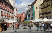 Đức: Thị trấn được "dát" bằng 72.000 tấn kim cương