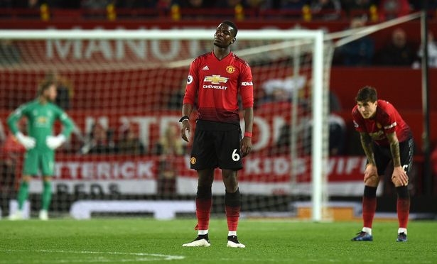tranh cai pogba co ten trong doi hinh tieu bieu premier league 201819