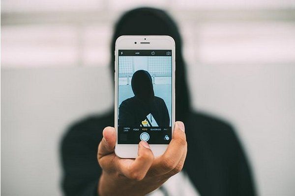 Ấn Độ: Cách kiểm soát chặt người cách ly Covid-19 'có một không hai' của bang Karnataka muon kiem soat chat nguoi cach ly covid 19 xem cach co mot khong hai cua an do