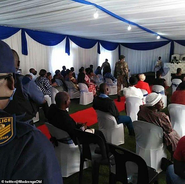 nam phi cuoi rinh rang trong thoi covid 19 co dau chu re bi moi len don