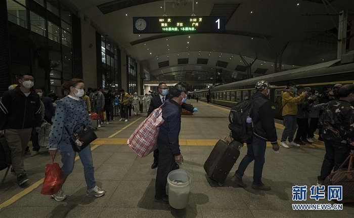 dich covid 19 hinh anh vu han ngay dau do bo lenh phong toa