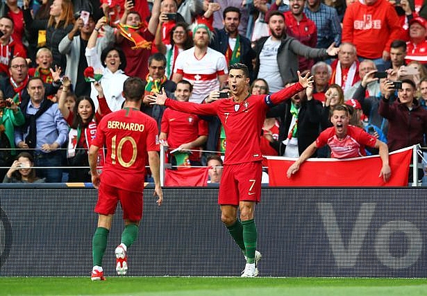 them hanh dong nghia hiep cua cronaldo giua dai dich covid 19